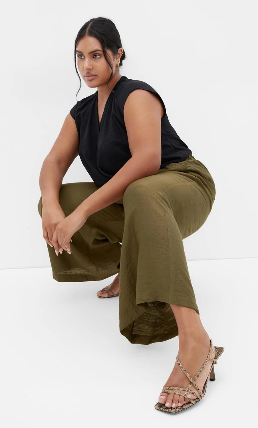 شلوار زنانه سیتی شیک مدل ساشا، خاکی، سایز بزرگ 20 شلوار زنانه سیتی شیک مدل ساشا، خاکی، سایز بزرگ 20