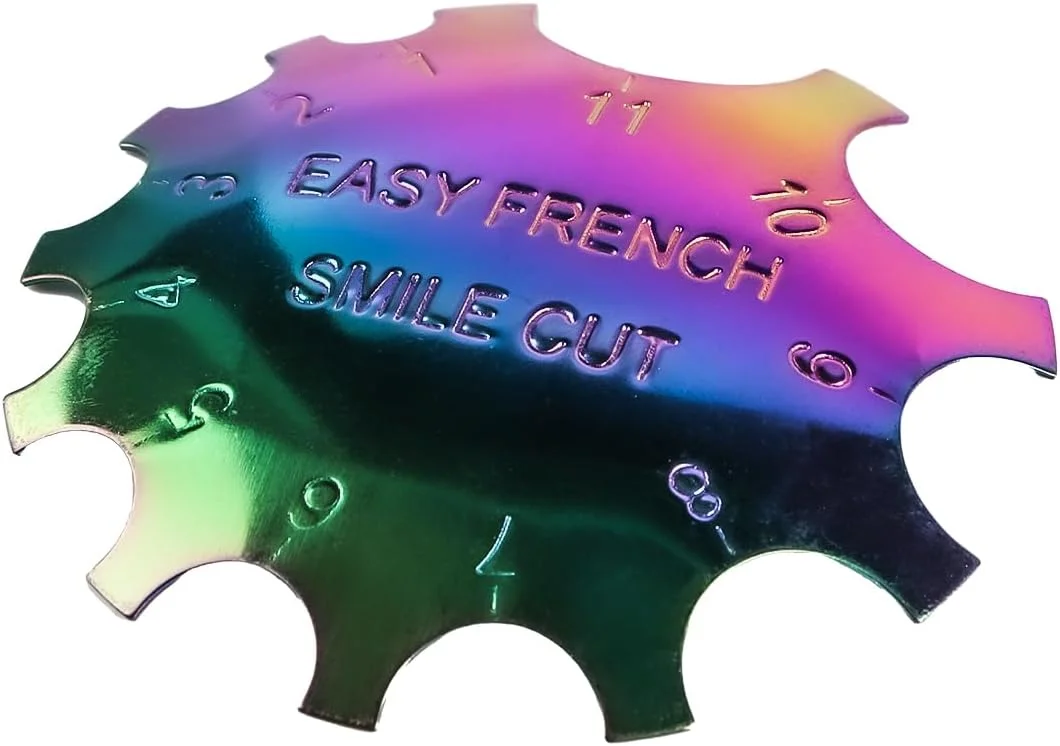 شابلون فرنچ ناخن Namvo و ابزار برش لبه خط لبخند، ابزار مانیکور استیل ضد زنگ برای نوک ناخن فرانسوی بی نقص، شابلون های طراحی ناخن برای برش و طراحی دقیق لبه