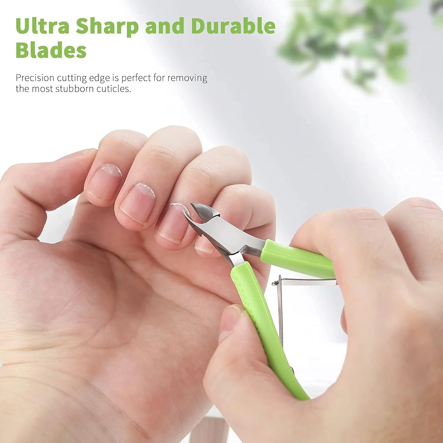 انبر کوتیکول حرفه ای BIGTHREE با دسته سیلیکونی ضد لغزش سبز، ابزار پیرایش و حذف پوست مرده ناخن انبر کوتیکول حرفه ای BIGTHREE با دسته سیلیکونی ضد لغزش سبز، ابزار پیرایش و حذف پوست مرده ناخن