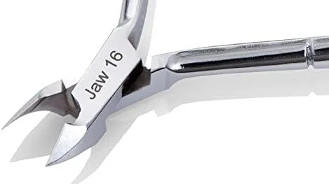 انبر کوتیکول ناخن آبکاری شده کروم Nghia (C-111) انبر کوتیکول ناخن آبکاری شده کروم Nghia (C-111)