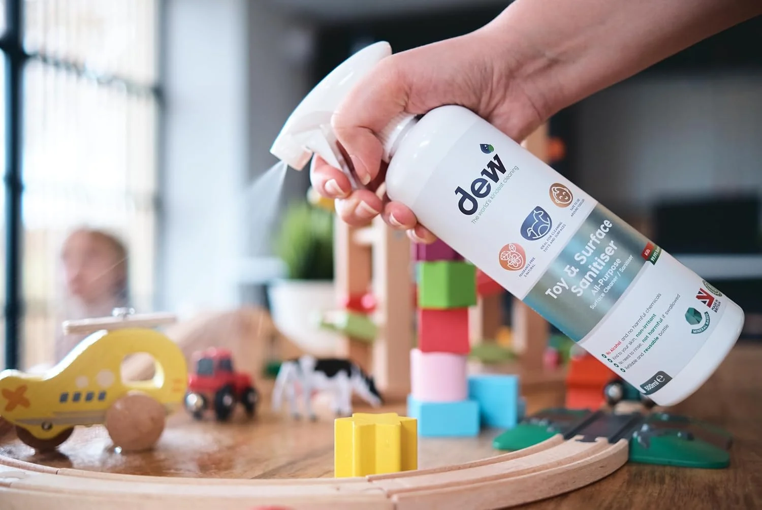 مایع ضدعفونی کننده اسباب بازی و سطوح مادر و کودک - 500 میلی لیتر - اسپری ضدعفونی کننده طبیعی و ایمن برای کودک - 99.995٪ موثر - ایمن در صورت بلعیده شدن، بدون الکل، بدون نیاز به آبکشی مایع ضدعفونی کننده اسباب بازی و سطوح مادر و کودک - 500 میلی لیتر - اسپری ضدعفونی کننده طبیعی و ایمن برای کودک - 99.995٪ موثر - ایمن در صورت بلعیده شدن، بدون الکل، بدون نیاز به آبکشی