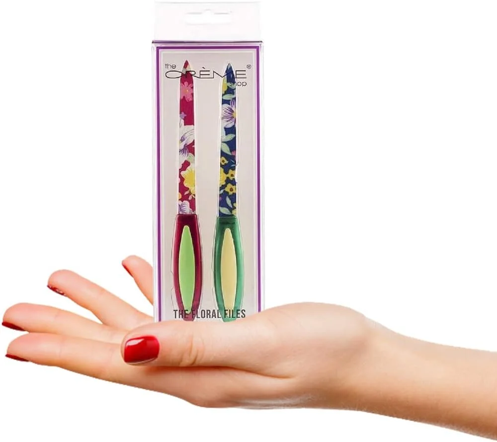 ست دو عددی سوهان ناخن مانیکور و پدیکور The Crème Shop. دسته های بادوام و با طراحی ارگونومیک، طرح های گلدار. ست دو عددی سوهان ناخن مانیکور و پدیکور The Crème Shop. دسته های بادوام و با طراحی ارگونومیک، طرح های گلدار.