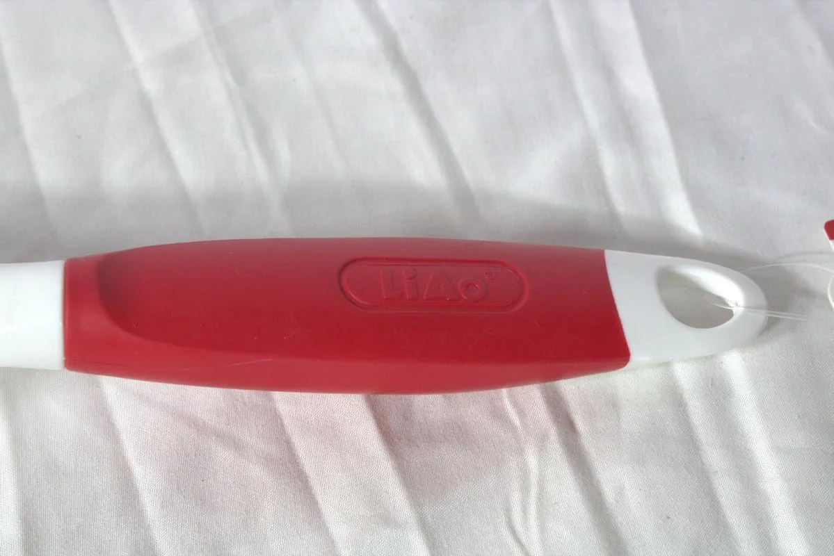 اسپری تمیز کننده شیشه - خشک شدن سریع، درخشش بدون رگه - پاک کننده قوی چربی 24X2X27 قرمز و سفید