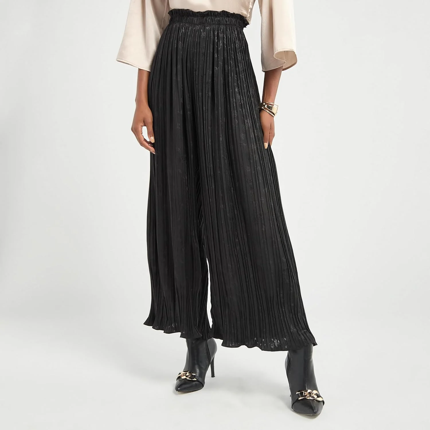 شلوار زنانه فاవ్، پاچه گشاد با بافت خاص و کمر کشی