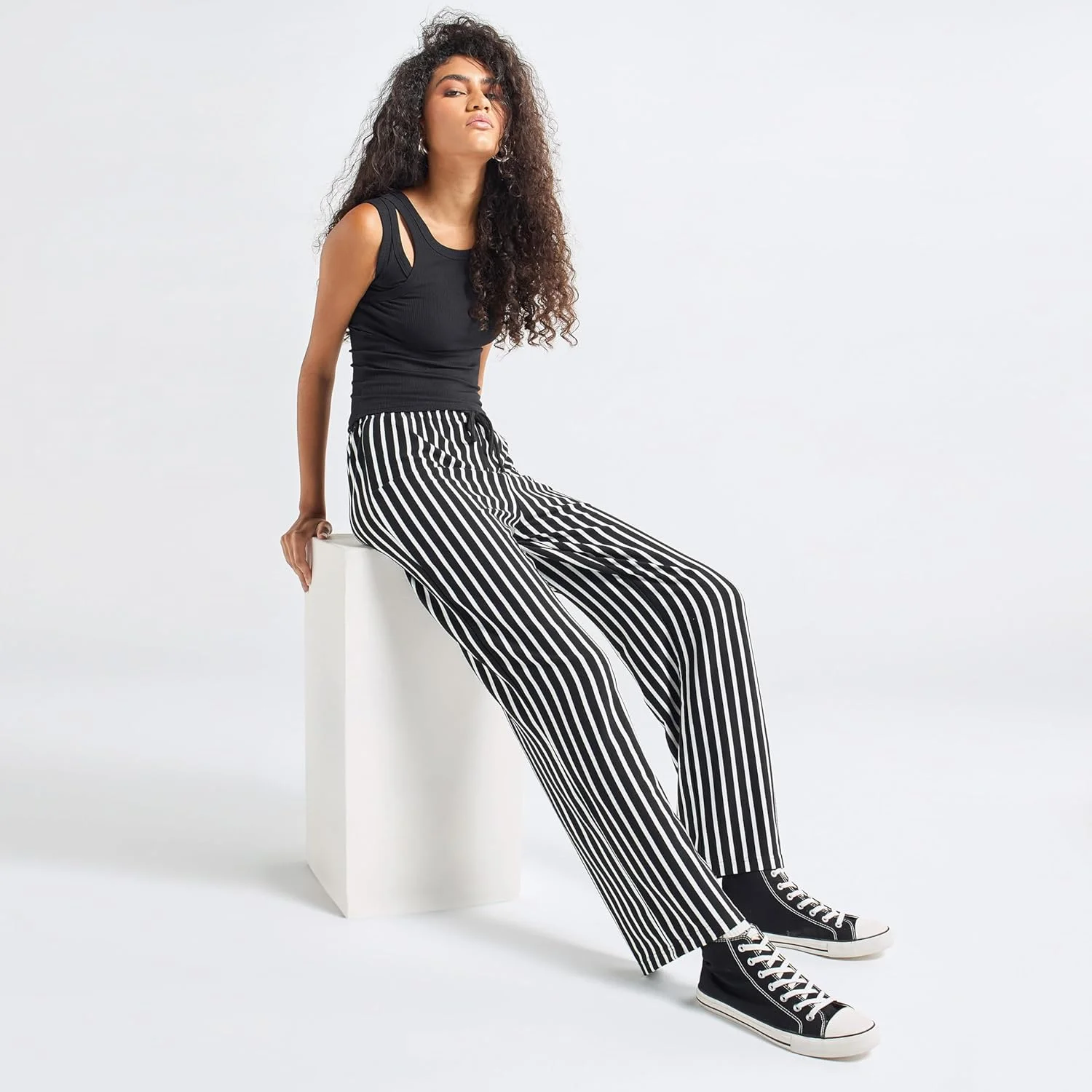 شلوار زنانه راه راه پاچه گشاد با بند کشی