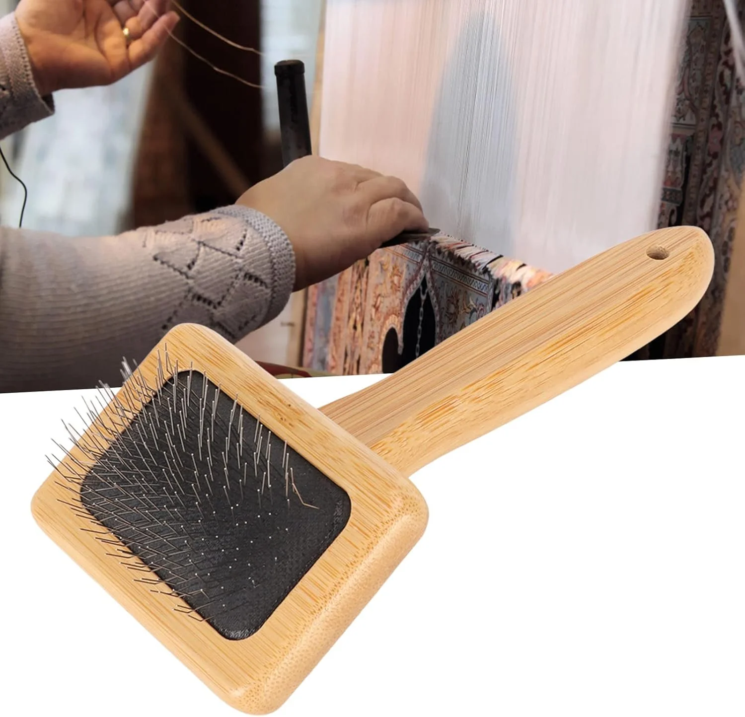 برس پشمی پوست گوسفند، برس سیمی پشمی پوست گوسفند با کوسن سوراخ دار، شانه نرم کننده مکرومه، برس نرم کننده حیوانات خانگی با دسته چوبی برای نظافت، از بین بردن ریزش مو و آلودگی (S)