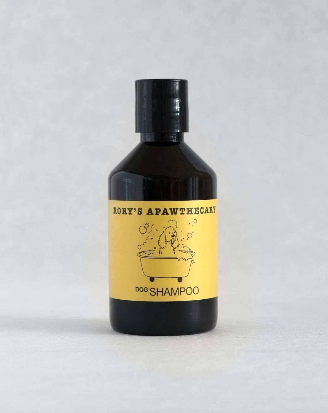 شامپو سگ مخصوص امارات | شوینده ملایم و گیاهی برای پوست حساس | غیر سمی و بدون سولفات | 250 میلی لیتر | Rorys Apawthecary