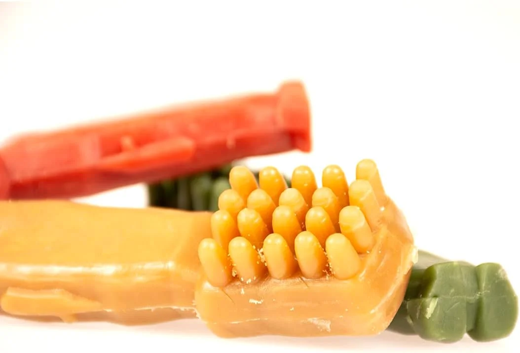 تشویقی گیاهی سگ Duvo+ Garden Bites مدل Toby Toothbrush سایز S-5cm بسته 50 عددی رنگارنگ