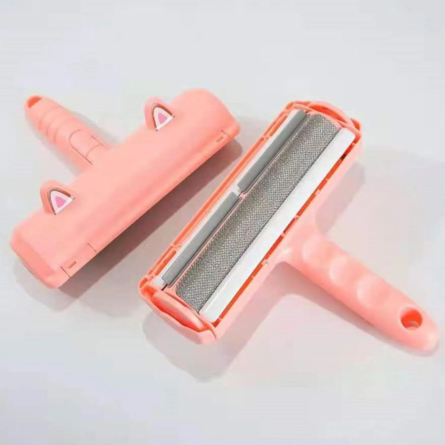 برس جمع کننده موی سگ مبل - برس غلتکی پرز پارچه ای طرح گوش گربه | ابزار موبر قابل شستشو برای صاحبان سگ، مناسب برای مبل های اتاق نشیمن، رختخواب، لباس، مبلمان پارچه ای، فرش، صندلی ماشین، تشک و دفتر کار برس جمع کننده موی سگ مبل - برس غلتکی پرز پارچه ای طرح گوش گربه | ابزار موبر قابل شستشو برای صاحبان سگ، مناسب برای مبل های اتاق نشیمن، رختخواب، لباس، مبلمان پارچه ای، فرش، صندلی ماشین، تشک و دفتر کار