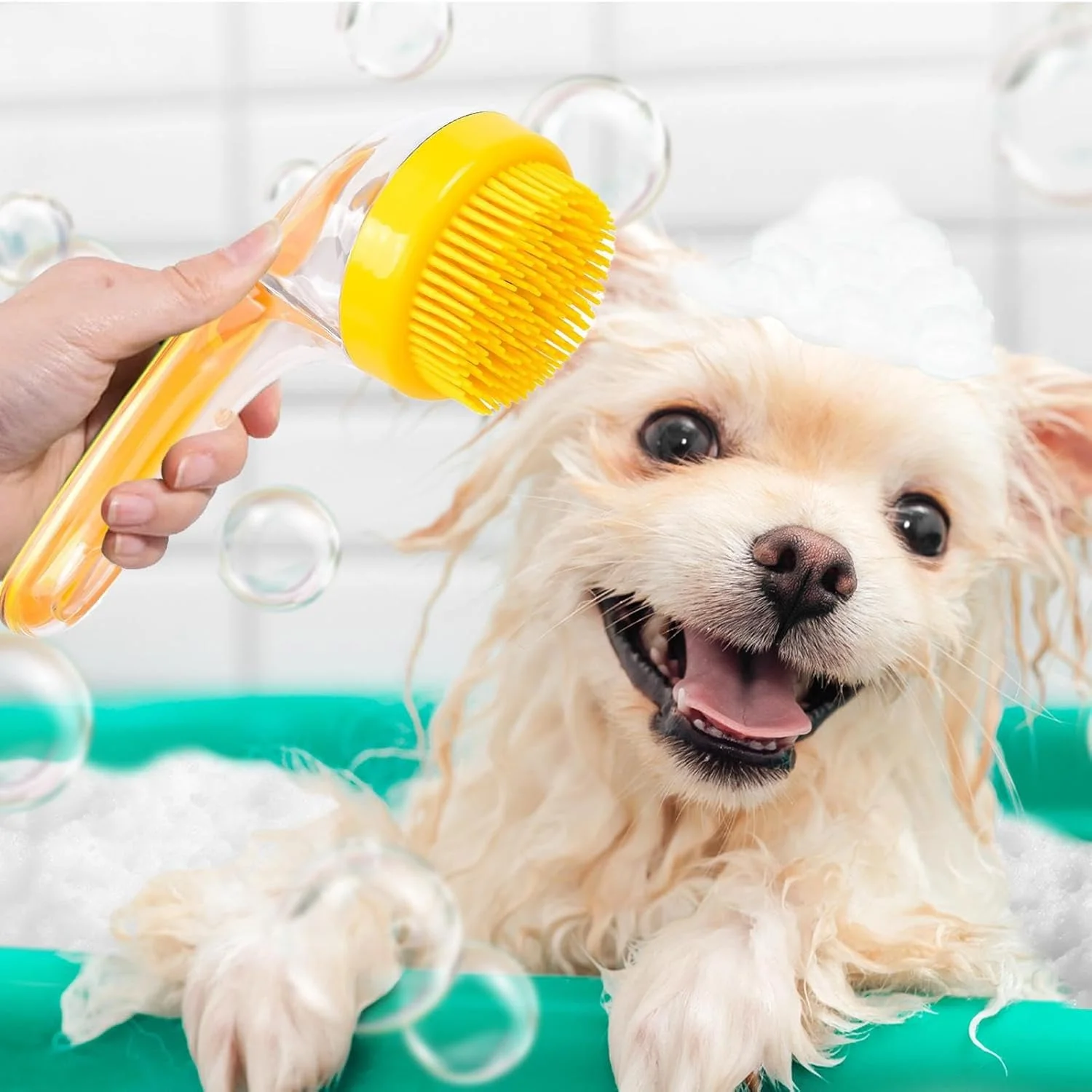 برس شامپو سگ، برس ماساژ حمام و نظافت حیوانات خانگی با پخش کننده صابون و شامپو | ابزار اسپا ماساژ تمیز کننده دندان توله سگ خانگی قابل حمل و بدون لغزش برای شستشوی دوش داخلی کمپینگ خانگی برس شامپو سگ، برس ماساژ حمام و نظافت حیوانات خانگی با پخش کننده صابون و شامپو | ابزار اسپا ماساژ تمیز کننده دندان توله سگ خانگی قابل حمل و بدون لغزش برای شستشوی دوش داخلی کمپینگ خانگی