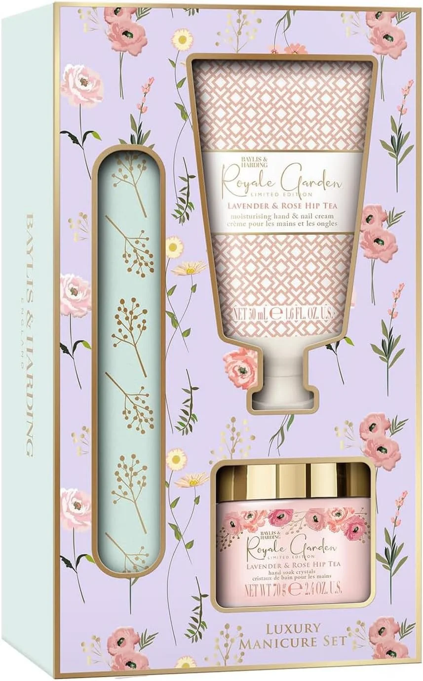 ست هدیه مانیکور لوکس باغ سلطنتی Baylis & Harding | کریستال های خیساندن دست، کرم دست و ناخن و سوهان ناخن | مراقبت از دست و ناخن الهام گرفته از اسپا | هدیه گیاهی و بدون ظلم برای زنان