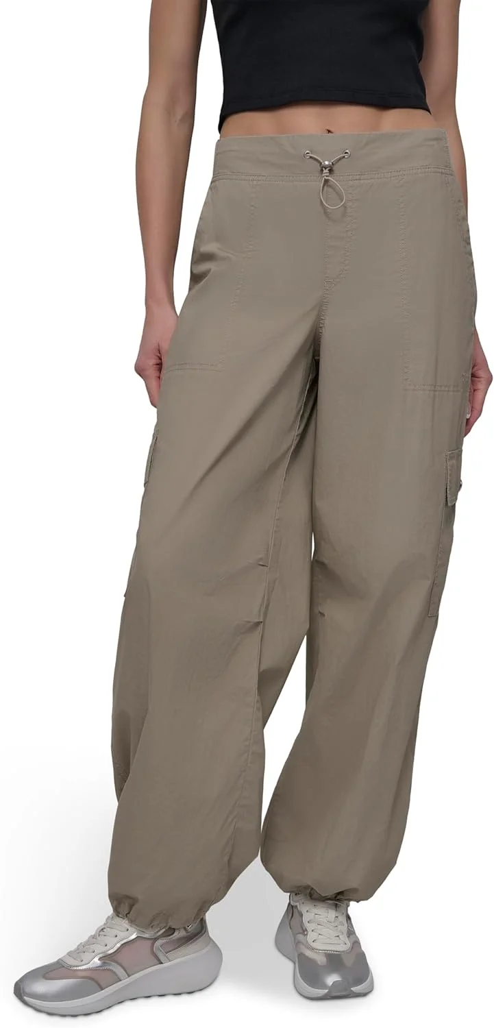 شلوار زنانه DKNY مدل Trendy Adjustable Bungee Cargo Pant (تک عددی) شلوار زنانه DKNY مدل Trendy Adjustable Bungee Cargo Pant (تک عددی)