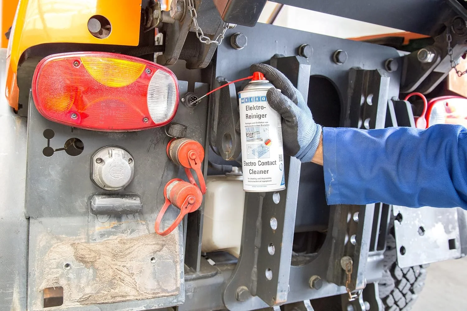 اسپری تمیز کننده اتصالات الکتریکی Weicon | اسپری 400 میلی لیتری برای قطعات الکترونیکی، خوردگی را حل می کند، گرد و غبار و آلودگی را از بین می برد، رسانایی را افزایش می دهد