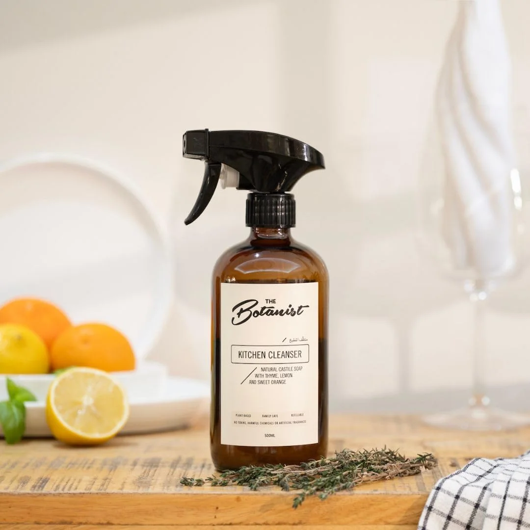 پاک کننده آشپزخانه بوتیانیست – فرمول غیر سمی، گیاهی، تجزیه پذیر، قوی در برابر چربی و کثیفی، سازگار با محیط زیست، ساخت دبی، 500 میلی لیتر