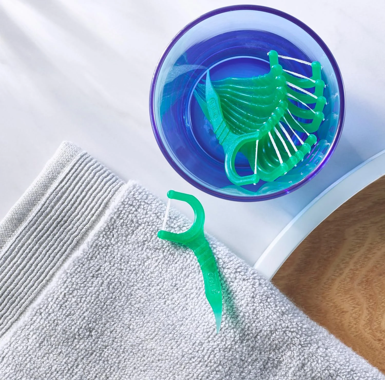 اورال-بی، گلاید، خلال دندان نخ دندانی، اسکوپ اوت لست، 225 عدد اورال-بی، گلاید، خلال دندان نخ دندانی، اسکوپ اوت لست، 225 عدد