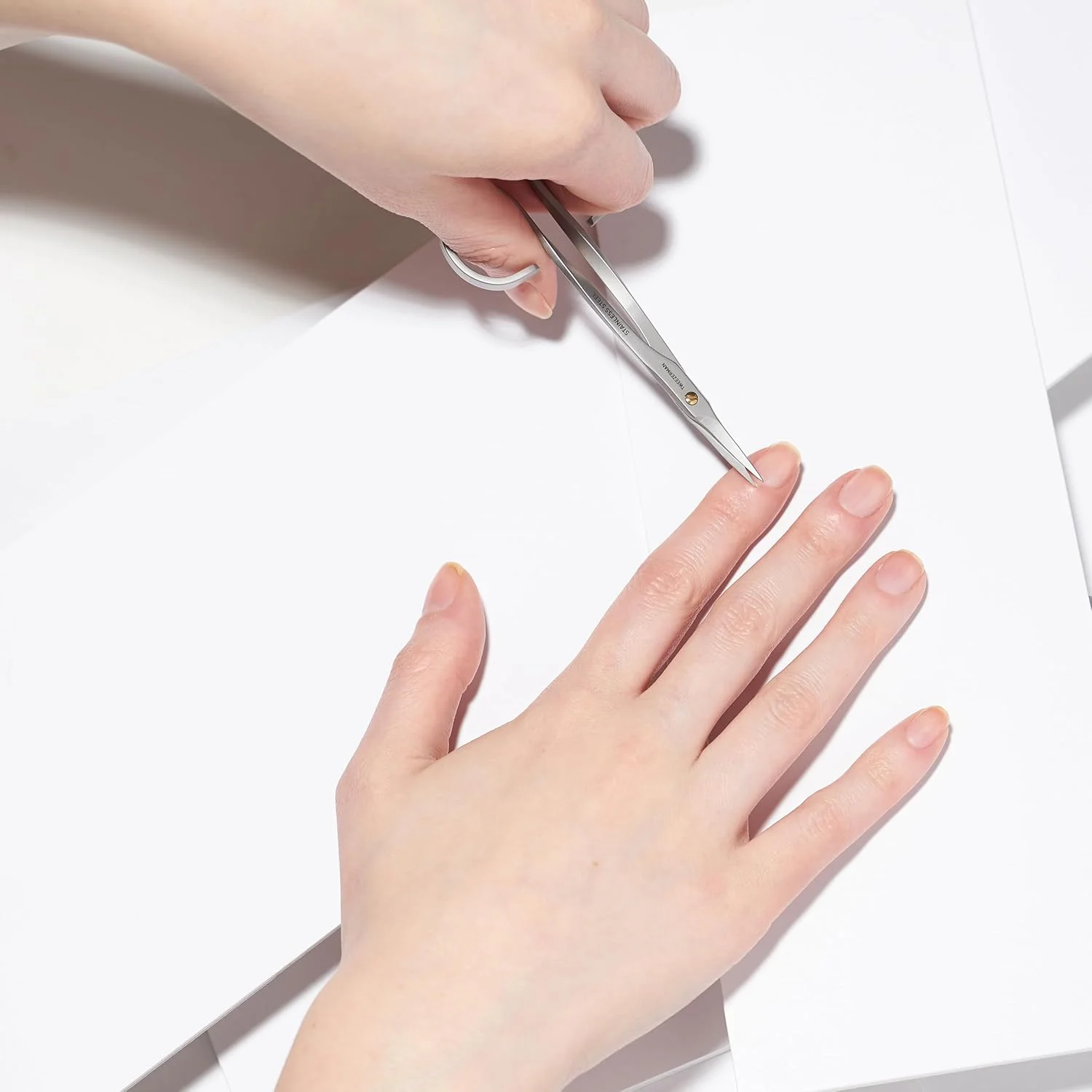 قیچی مانیکور تویزرمن (استیل ضد زنگ)