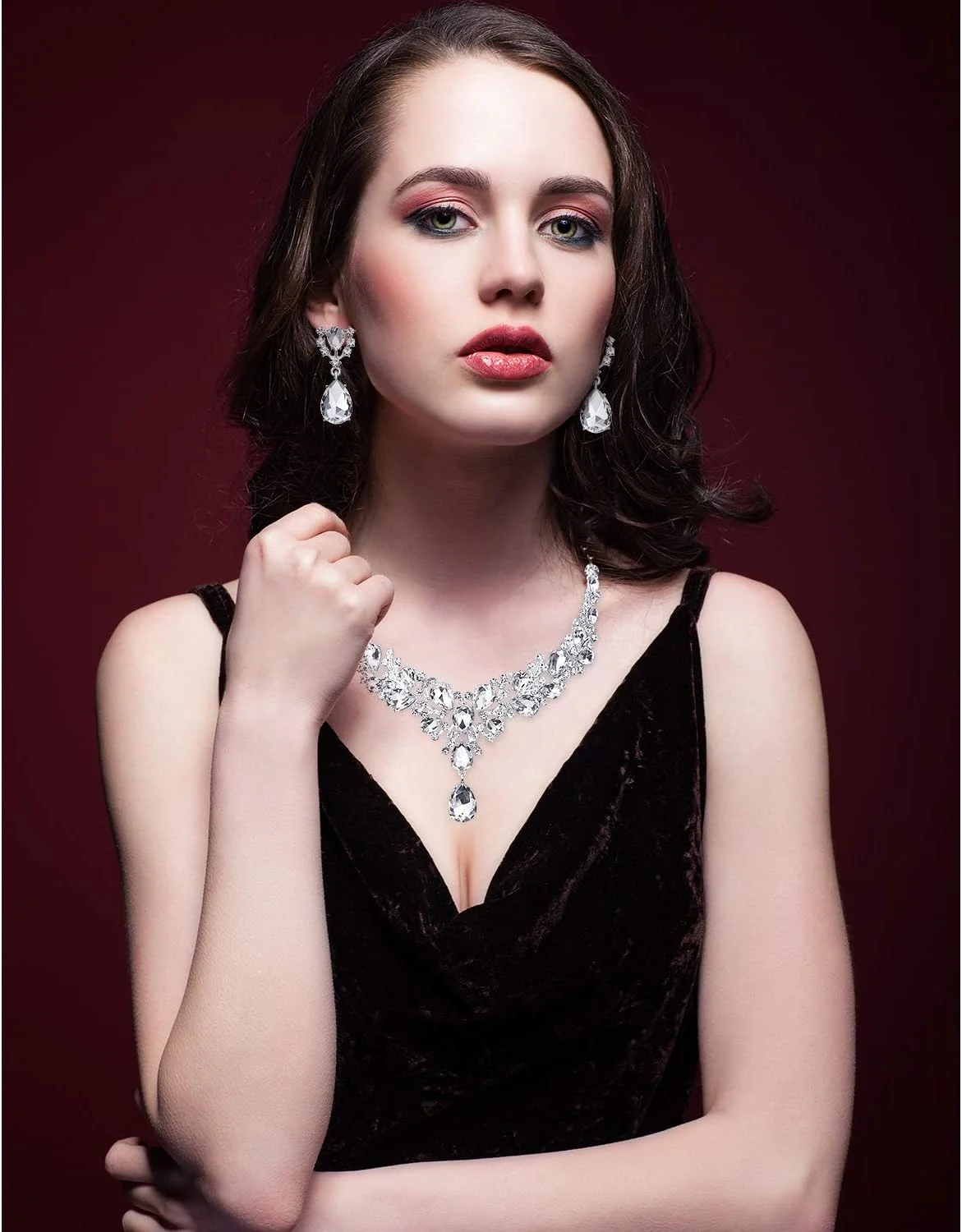 ست جواهرات نقره زنانه مجلسی، ست جواهرات کریستالی خوشه ای اشکی عروس برای گردنبند و گوشواره زنانه ست جواهرات نقره زنانه مجلسی، ست جواهرات کریستالی خوشه ای اشکی عروس برای گردنبند و گوشواره زنانه