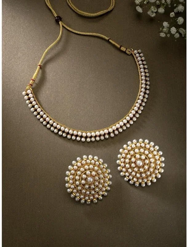 Aheli ست جواهرات زنانه شامل گردنبند و گوشواره با سنگ های مصنوعی به سبک بالیوود، مناسب برای عروسی و مجالس هندی Aheli ست جواهرات زنانه شامل گردنبند و گوشواره با سنگ های مصنوعی به سبک بالیوود، مناسب برای عروسی و مجالس هندی