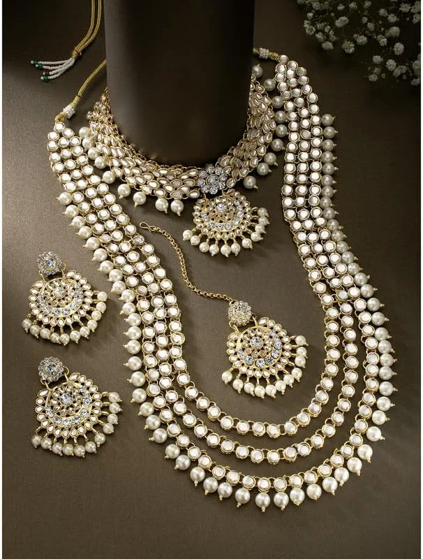 آهلی ست جواهرات عروسی هندی شامل گردنبند چوکر بلند نگین دار، گوشواره و تیکا پیشانی زنانه آهلی ست جواهرات عروسی هندی شامل گردنبند چوکر بلند نگین دار، گوشواره و تیکا پیشانی زنانه