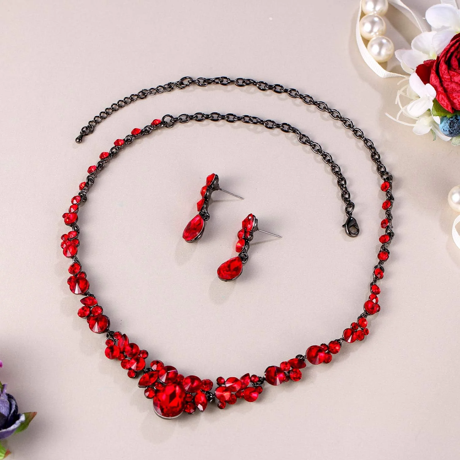 ست گردنبند و گوشواره اشکی مجلسی طرح گل عروس نگین دار EVER FAITH