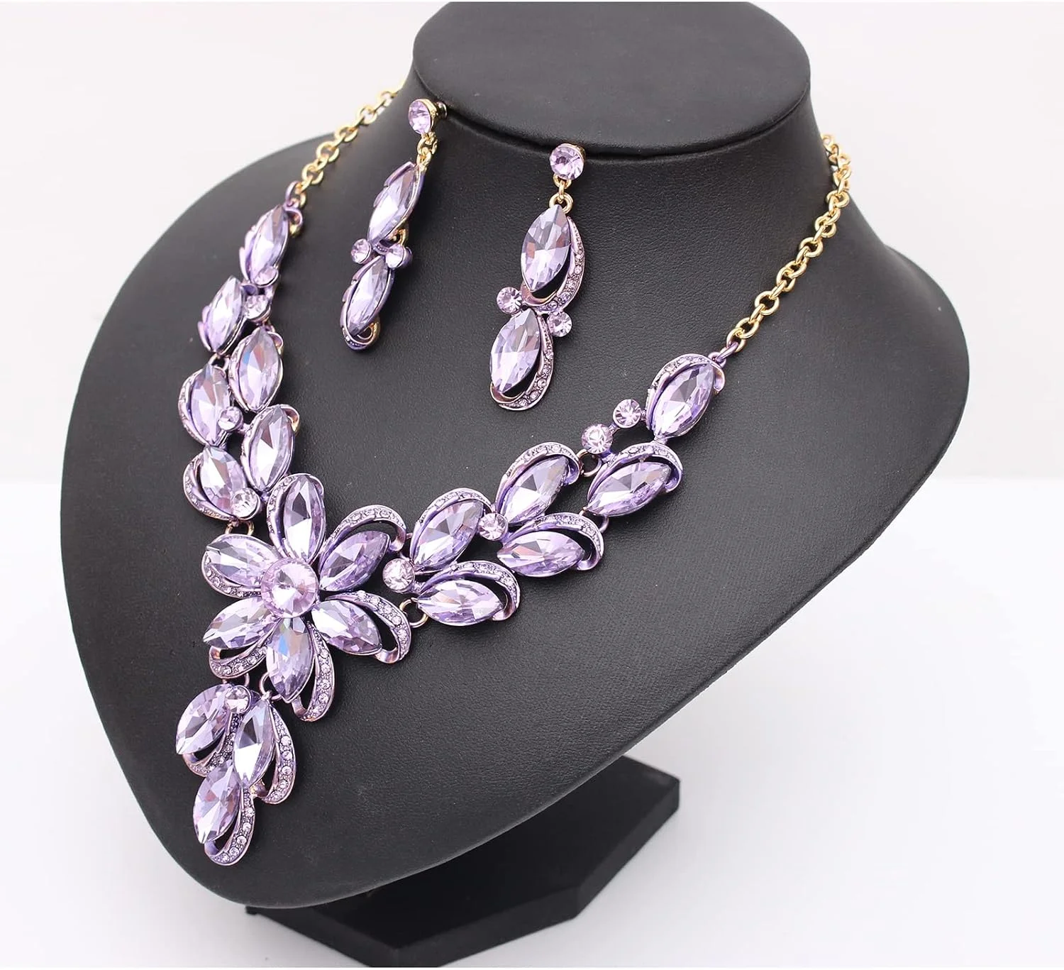 ست جواهرات زنانه نگین دار کریستال اتریشی طرح گل شامل گردنبند، دستبند النگویی، گوشواره آویز و انگشتر ضد حساسیت مناسب مهمانی عروسی برای عروس و ساقدوش عروس ست جواهرات زنانه نگین دار کریستال اتریشی طرح گل شامل گردنبند، دستبند النگویی، گوشواره آویز و انگشتر ضد حساسیت مناسب مهمانی عروسی برای عروس و ساقدوش عروس