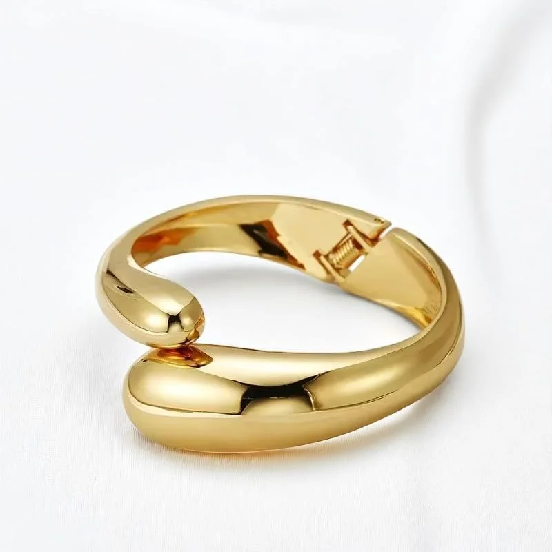 ست جواهرات قطره اشکی روکش طلای Kemmintvn، شامل گردنبند، گوشواره، انگشتر، دستبند النگویی، ست قطره آبی لولایی ضخیم و پیچ خورده برای زنان، ست جواهرات روکش طلای سبک باروک ست جواهرات قطره اشکی روکش طلای Kemmintvn، شامل گردنبند، گوشواره، انگشتر، دستبند النگویی، ست قطره آبی لولایی ضخیم و پیچ خورده برای زنان، ست جواهرات روکش طلای سبک باروک