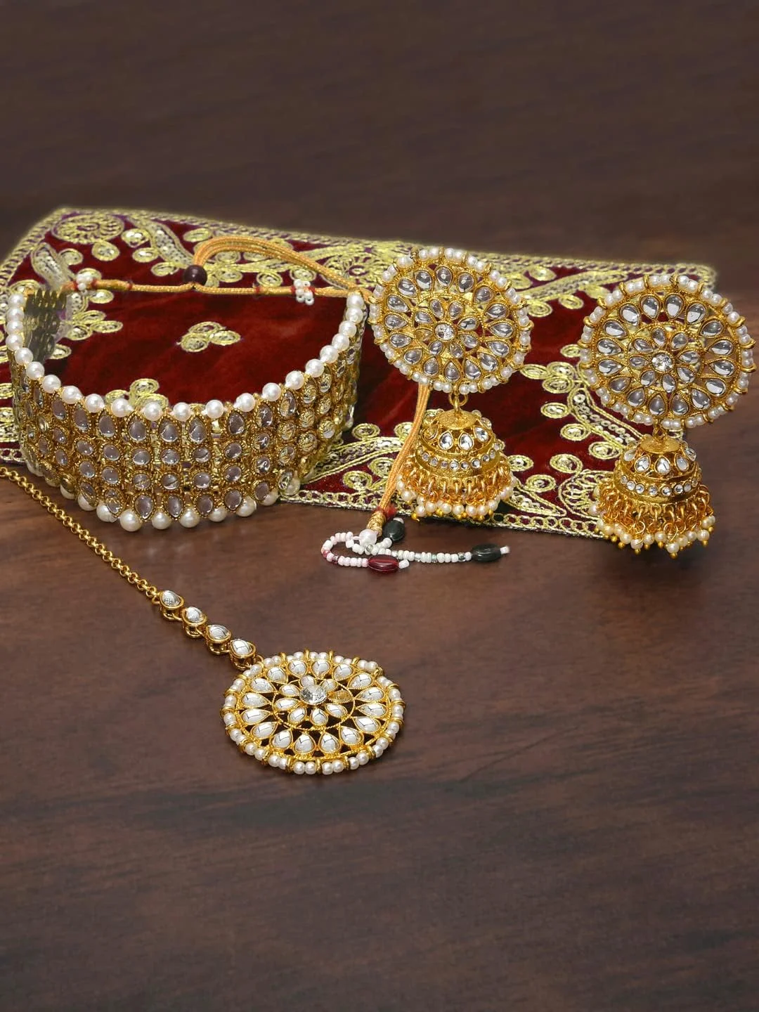 ست جواهرات زنانه ZAVERI PEARLS (طلایی) (Zpfk8807) ست جواهرات زنانه ZAVERI PEARLS (طلایی) (Zpfk8807)