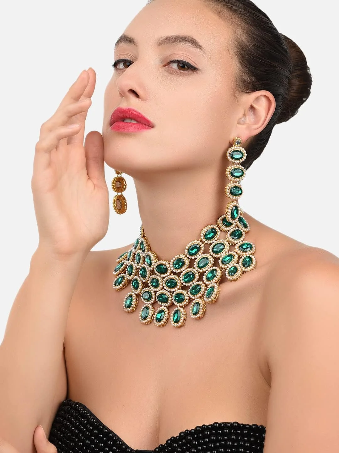 ست جواهرات عروس زنانه ZAVERI PEARLS (سبز) (Zpfk8645) ست جواهرات عروس زنانه ZAVERI PEARLS (سبز) (Zpfk8645)