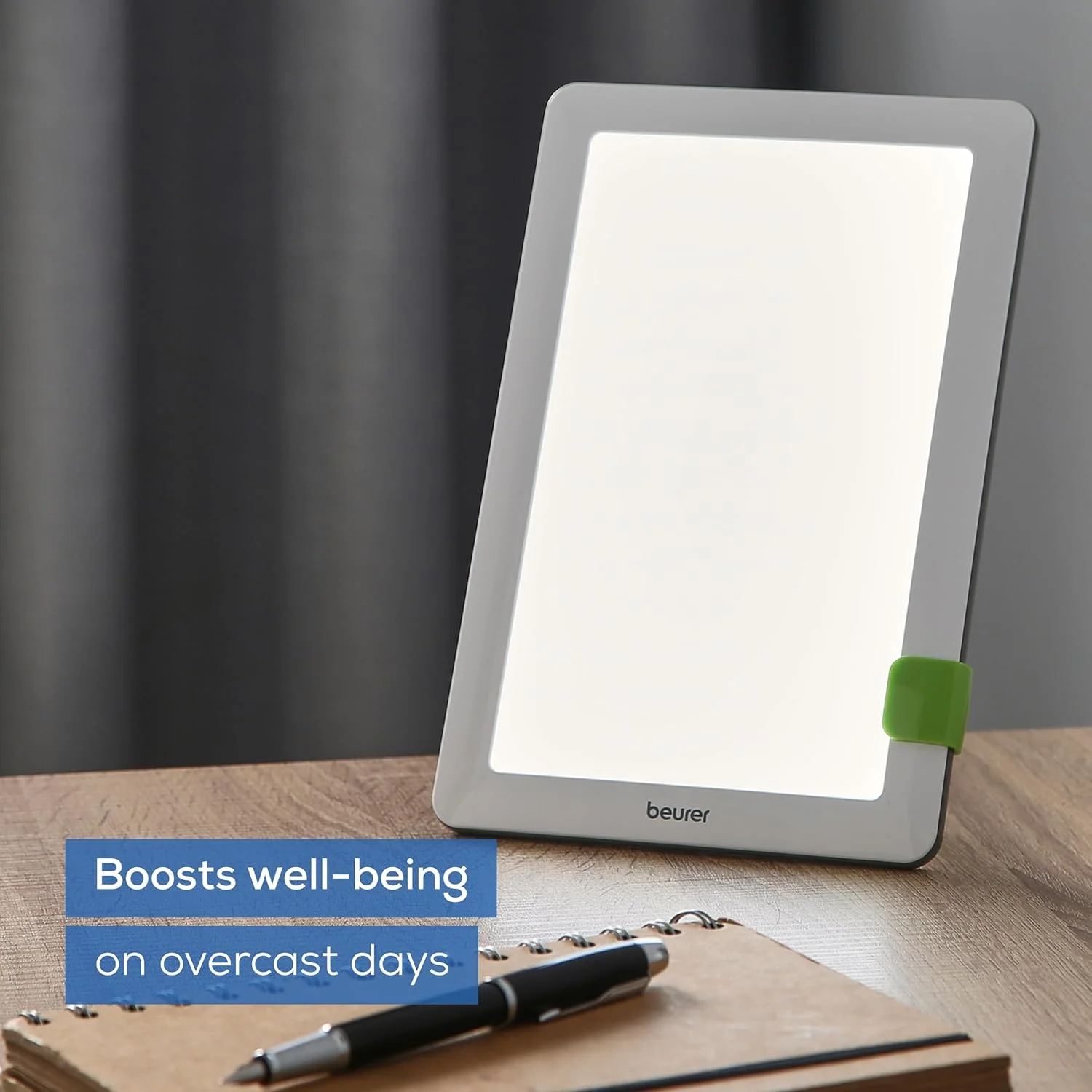 لامپ نور روز Beurer TL 30، شدت نور تقریباً 10000 لوکس در فاصله 10 سانتی متری، دستگاه پزشکی با فناوری LED، بدون سوسو و اشعه ماوراء بنفش، با پایه متغیر و کیف