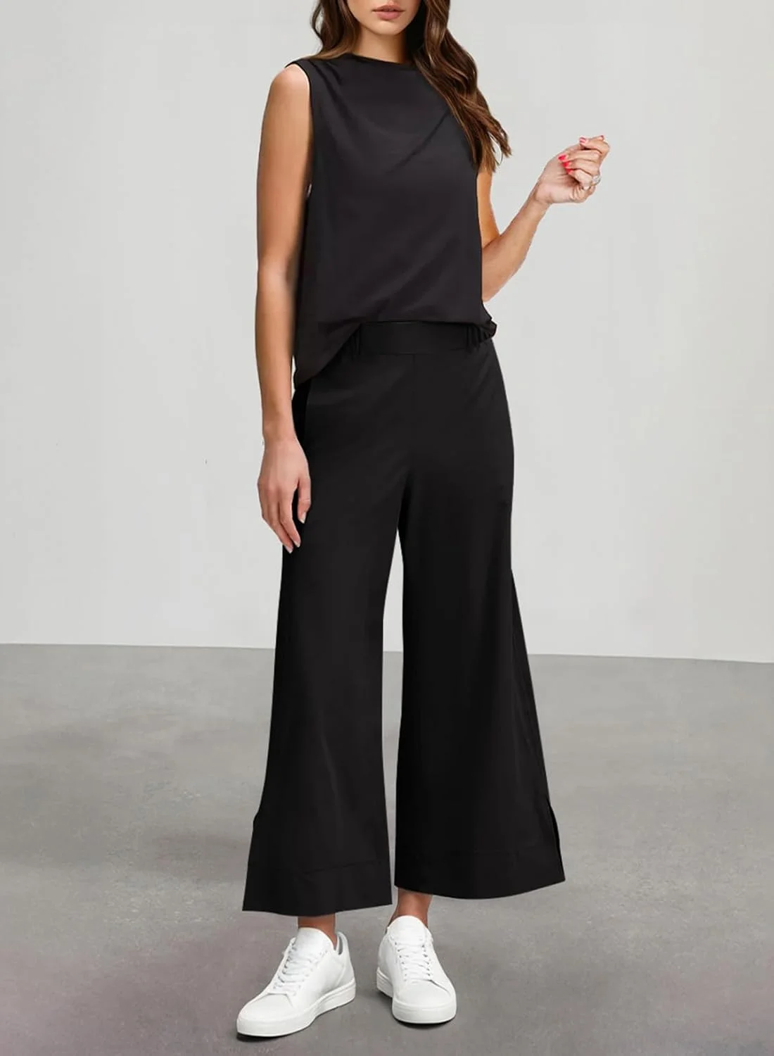 شلوار زنانه پاییزه کشی با فاق بلند، پاچه گشاد، قد کوتاه و چاکدار به همراه جیب شلوار زنانه پاییزه کشی با فاق بلند، پاچه گشاد، قد کوتاه و چاکدار به همراه جیب