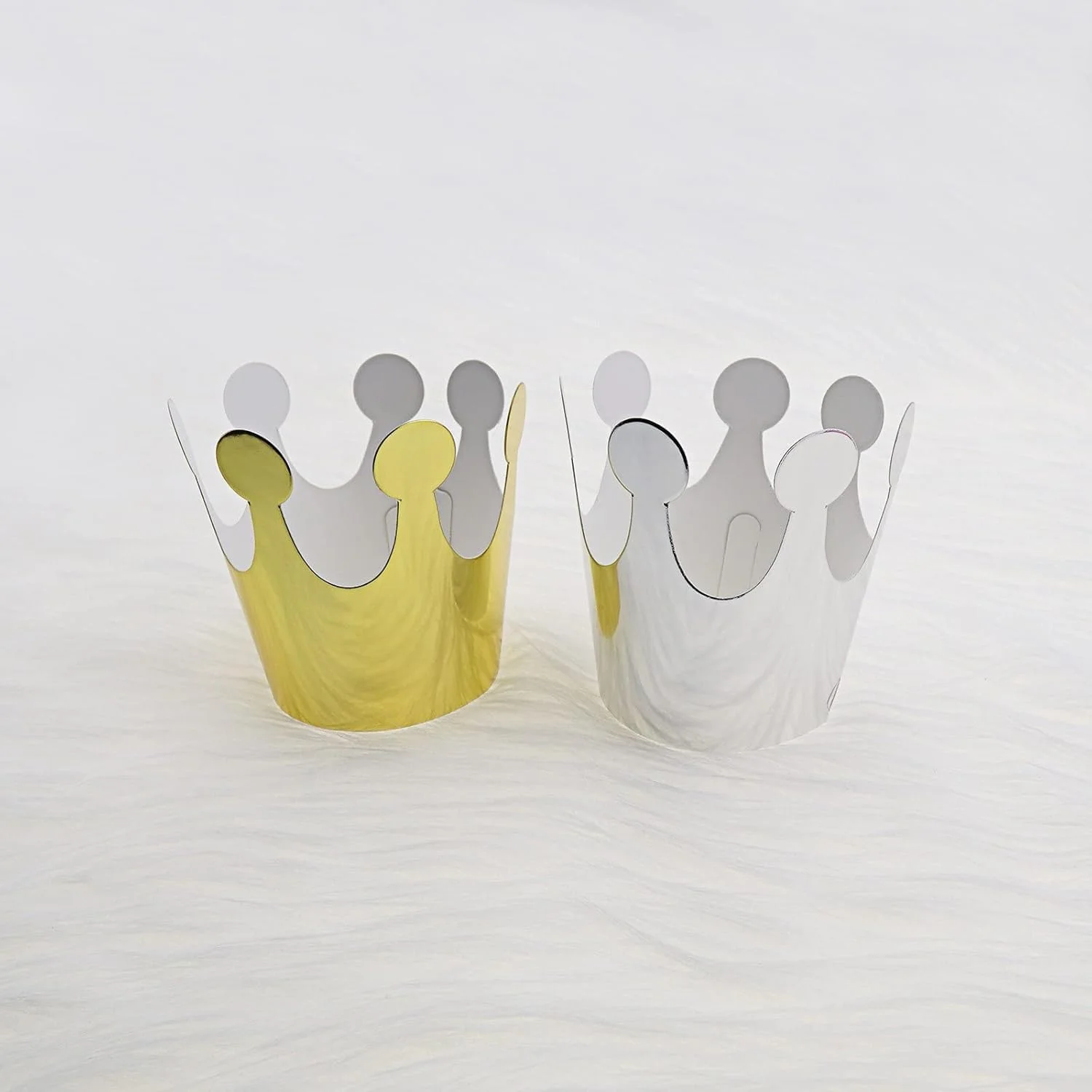 کلاه های کاغذی بوقی تولد سگ و گربه طرح گرگ جوان، 11 عددی کلاه های کاغذی بوقی تولد سگ و گربه طرح گرگ جوان، 11 عددی