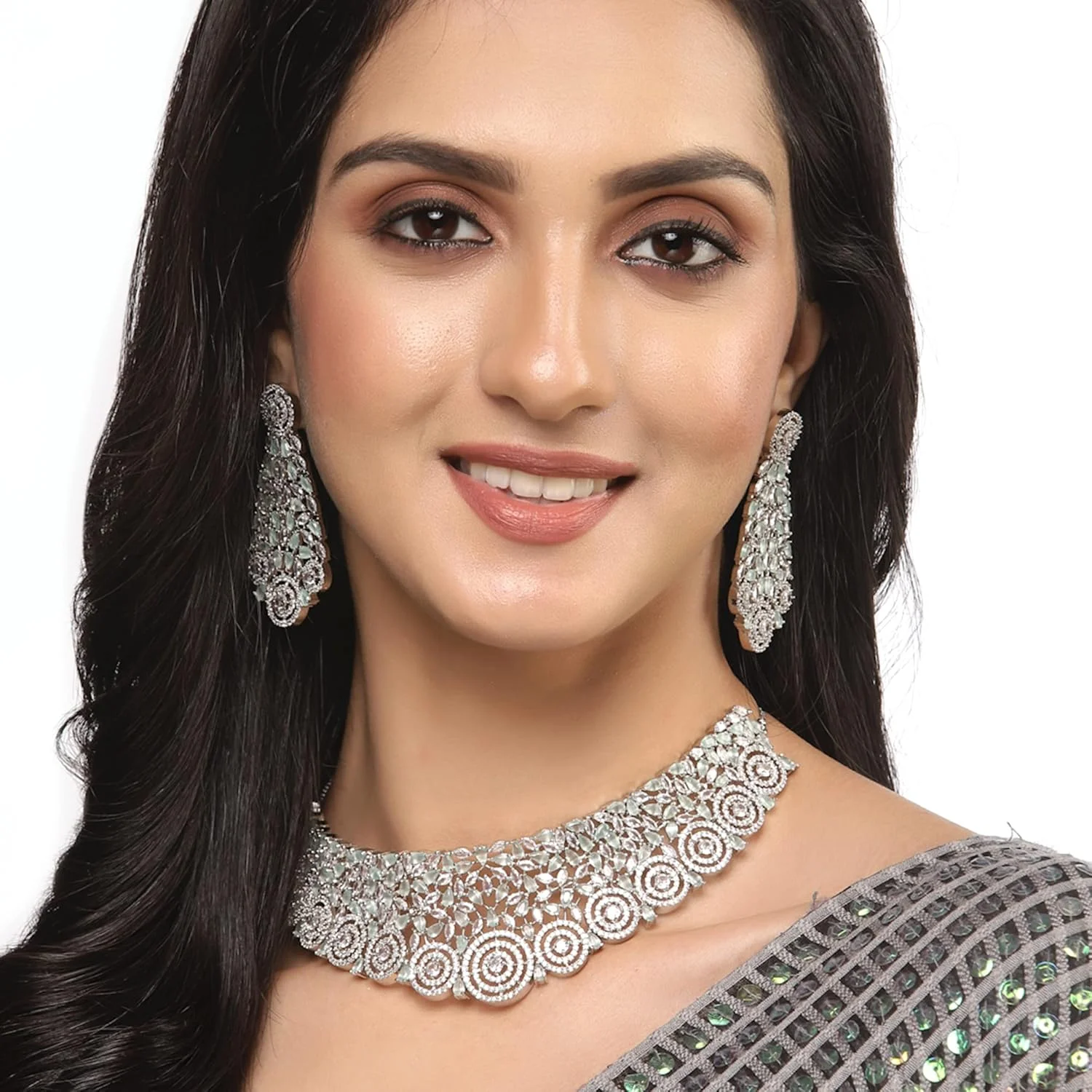 ست گردنبند چوکر نقره ای روکش رودیوم نگین الماس آمریکایی زنانه و دخترانه به همراه گوشواره ست گردنبند چوکر نقره ای روکش رودیوم نگین الماس آمریکایی زنانه و دخترانه به همراه گوشواره