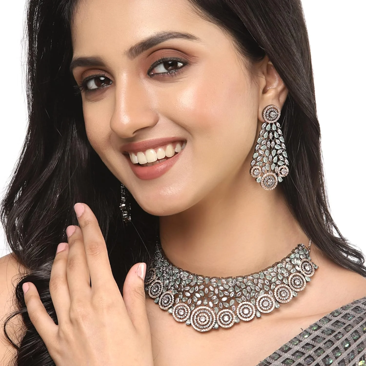 ست گردنبند چوکر رزگلد با روکش فلز تفنگی و نگین های اتمی به همراه گوشواره، مناسب دختران و زنان (سبز لیمویی)، سایز آزاد، روکش رزگلد، نگین اتمی ست گردنبند چوکر رزگلد با روکش فلز تفنگی و نگین های اتمی به همراه گوشواره، مناسب دختران و زنان (سبز لیمویی)، سایز آزاد، روکش رزگلد، نگین اتمی