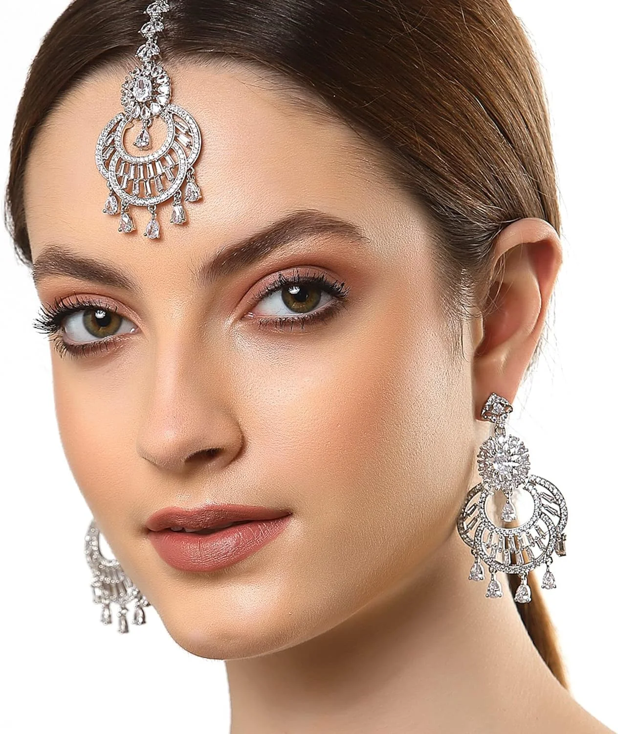 ست گوشواره و مانگ تیکا زنانه و دخترانه Zeneme با طراحی گرد براق و روکش رودیوم، متوسط، برنج با روکش رودیوم، زیرکونیا کوبیک ست گوشواره و مانگ تیکا زنانه و دخترانه Zeneme با طراحی گرد براق و روکش رودیوم، متوسط، برنج با روکش رودیوم، زیرکونیا کوبیک