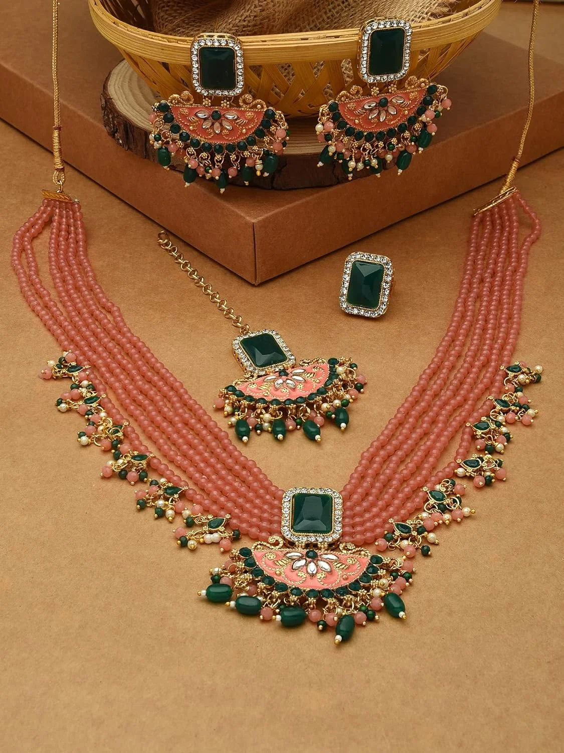 زیوری پرلز ست گردنبند، گوشواره، مانگتیکا و انگشتر چند رشته ای هلویی و سبز عروس زنانه - ZPFK12626 زیوری پرلز ست گردنبند، گوشواره، مانگتیکا و انگشتر چند رشته ای هلویی و سبز عروس زنانه - ZPFK12626