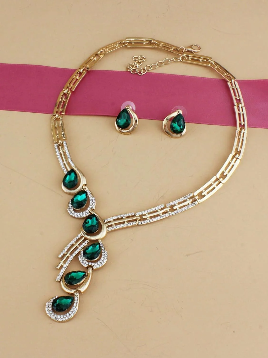 ست جواهرات گردنبند و گوشواره کریستالی با روکش طلایی، شیک و جدید، الهام گرفته از سلبریتی ها، مناسب برای بانوان