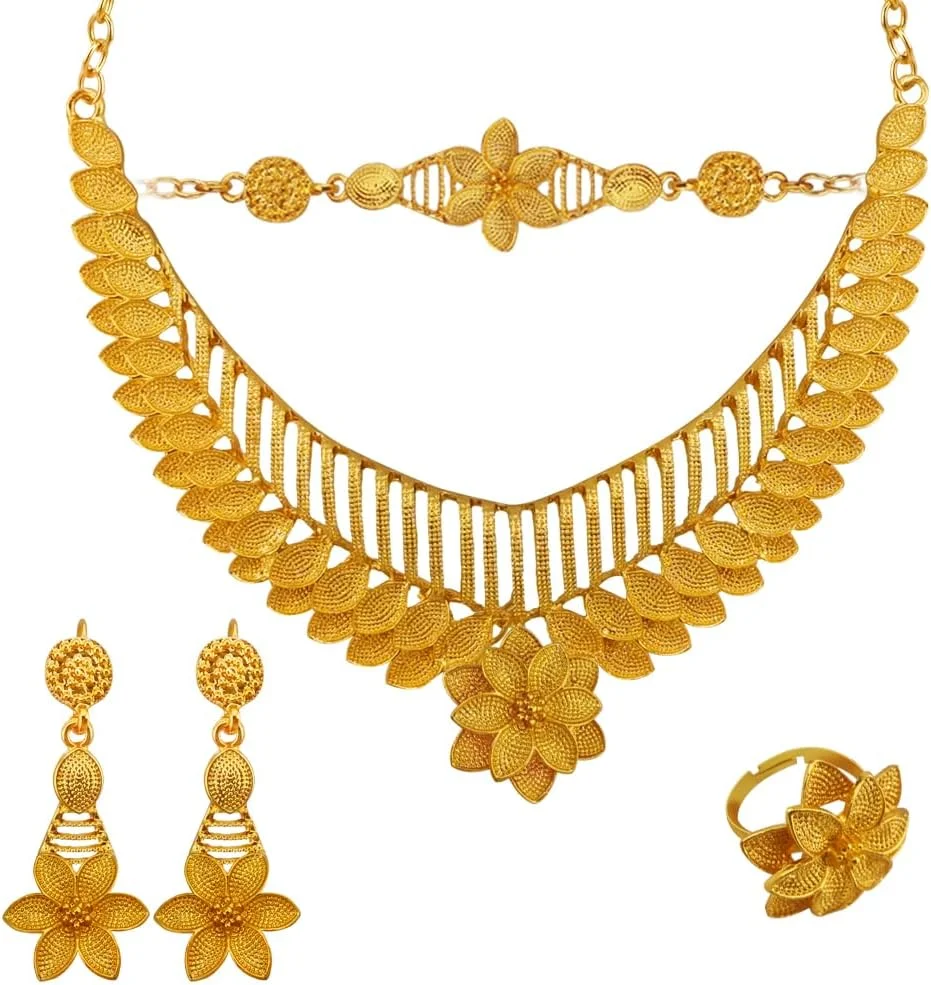 ست زیورآلات زنانه با روکش طلای 24 عیار شامل گردنبند، دستبند و گوشواره