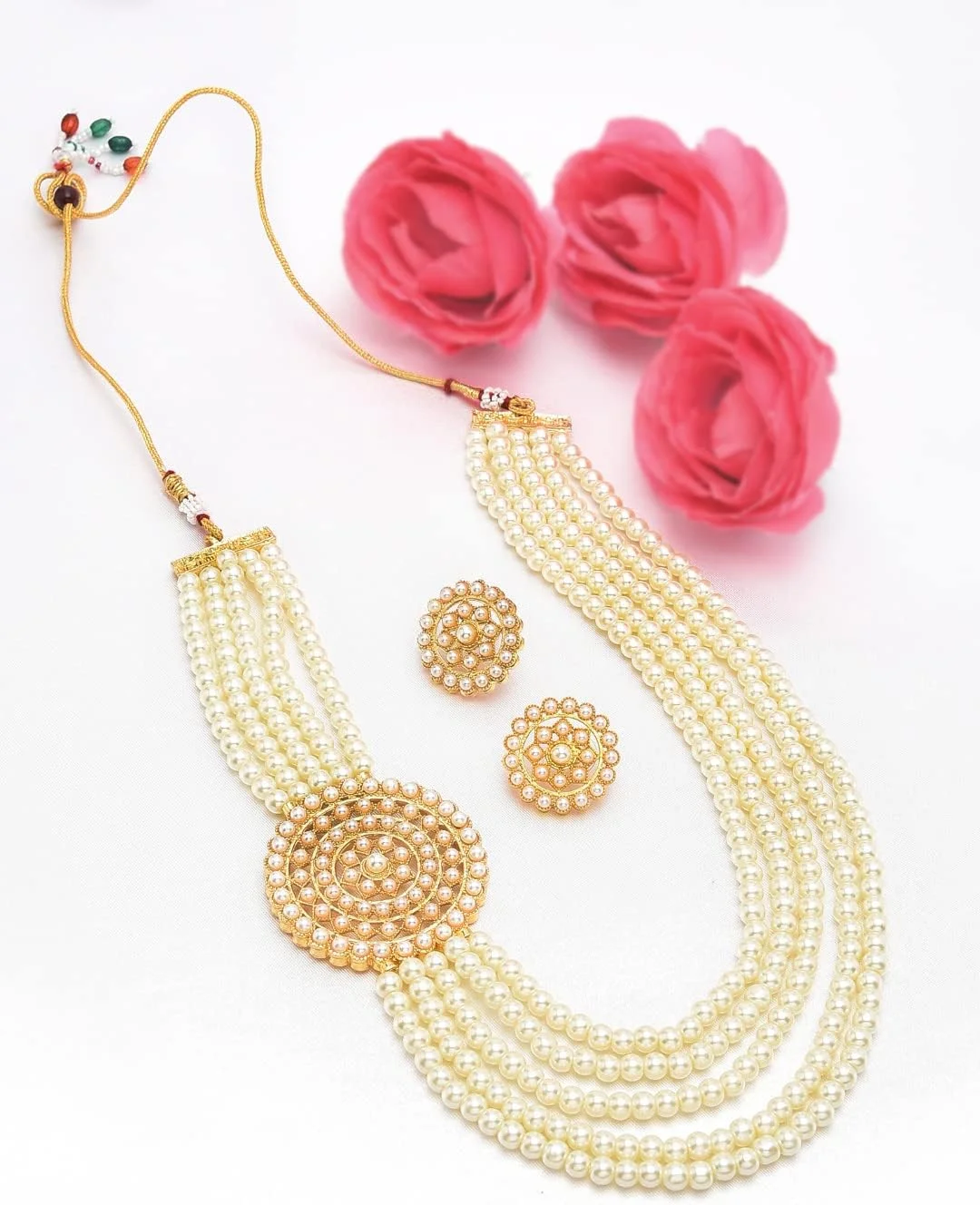 زیوری پرلز، ست گردنبند و گوشواره زنانه با سنجاق سینه چند لایه طلایی رنگ و مروارید مدل ZPFK10262