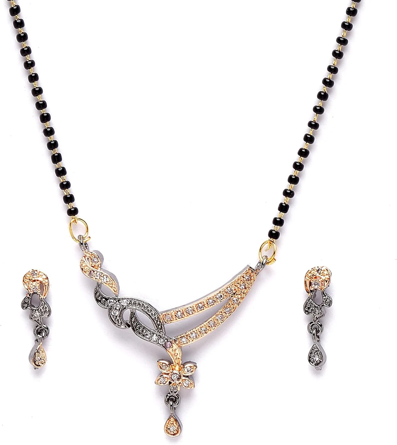 نیم ست مانگالسوترای رزگلد و دودی رنگ زنانه و دخترانه زنمه، مزین به سنگ های مصنوعی و مهره های مشکی به همراه گوشواره، سایز آزاد، روکش رزگلد، سنگ های مصنوعی و مهره