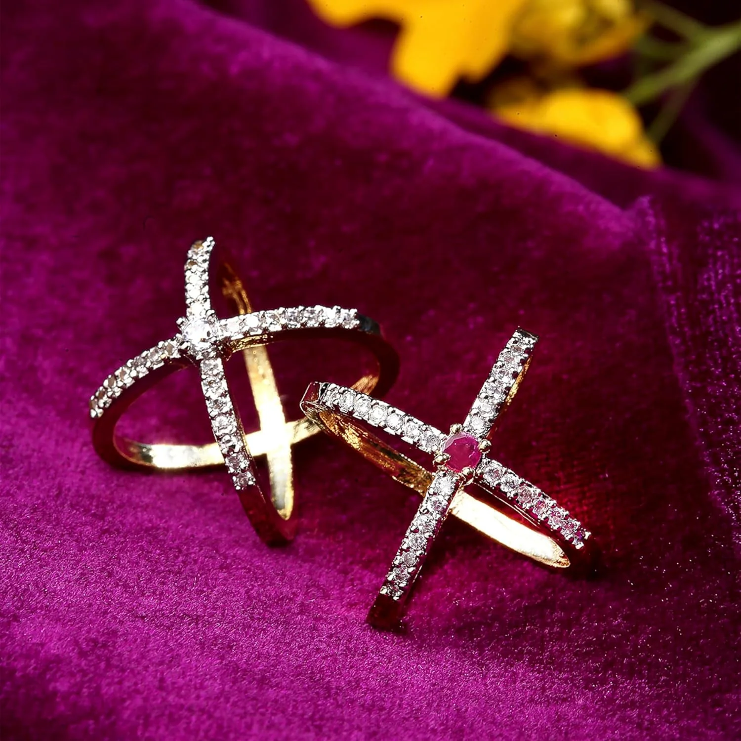 ست انگشتر زنانه و دخترانه روکش طلای ممتاز نگین الماس آمریکایی Zeneme، بسته 2 عددی ست انگشتر زنانه و دخترانه روکش طلای ممتاز نگین الماس آمریکایی Zeneme، بسته 2 عددی