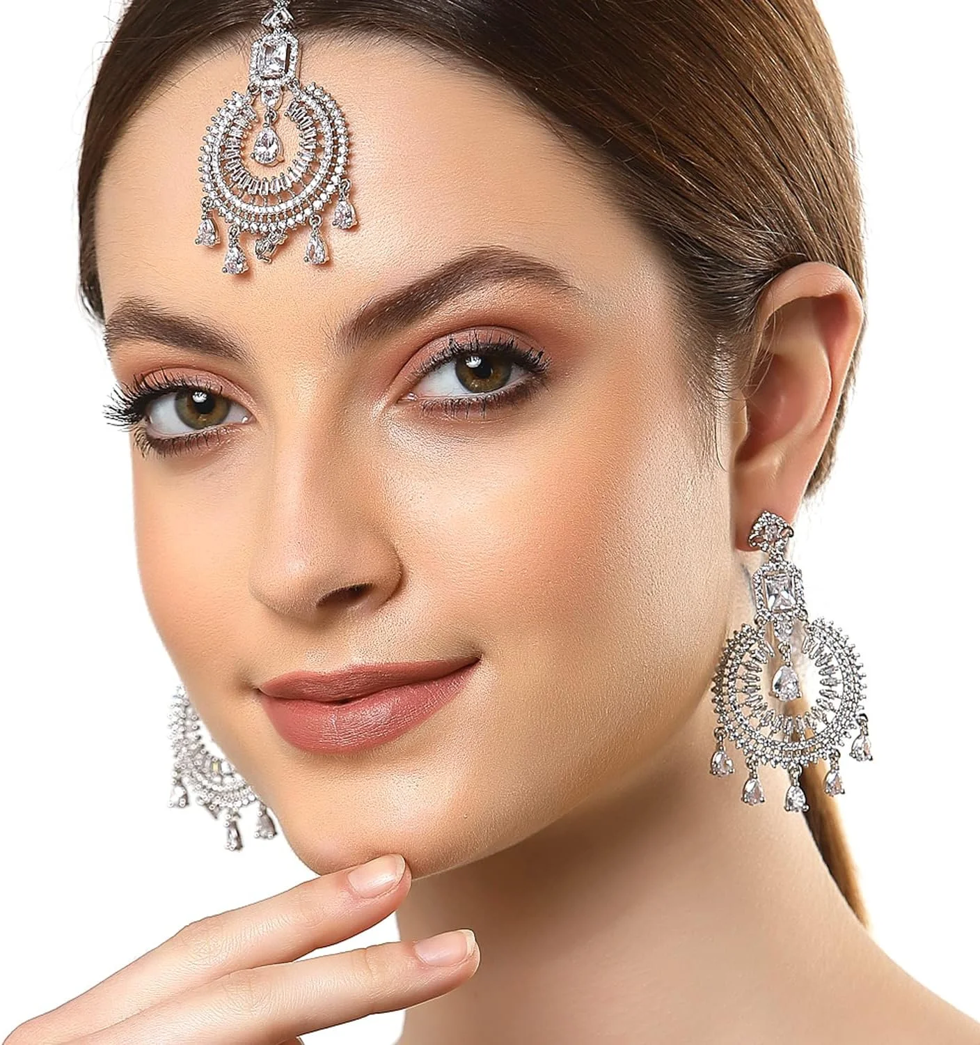 ست گوشواره و مانگ تیکا زنانه و دخترانه Zeneme با طراحی گرد براق و روکش رودیوم، متوسط، برنج با روکش رودیوم، زیرکونیا مکعبی ست گوشواره و مانگ تیکا زنانه و دخترانه Zeneme با طراحی گرد براق و روکش رودیوم، متوسط، برنج با روکش رودیوم، زیرکونیا مکعبی