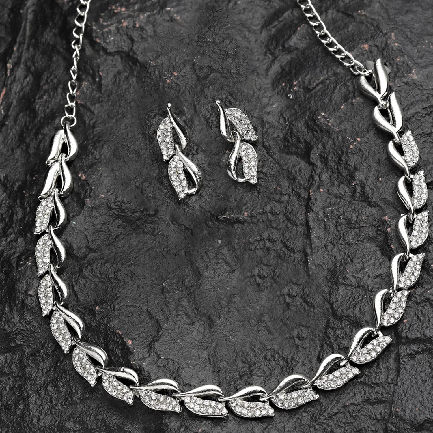 ست جواهرات زنانه Zeneme، ست گردنبند نقره ای رنگ با الماس آمریکایی و گوشواره، مناسب برای دختران و زنان ست جواهرات زنانه Zeneme، ست گردنبند نقره ای رنگ با الماس آمریکایی و گوشواره، مناسب برای دختران و زنان