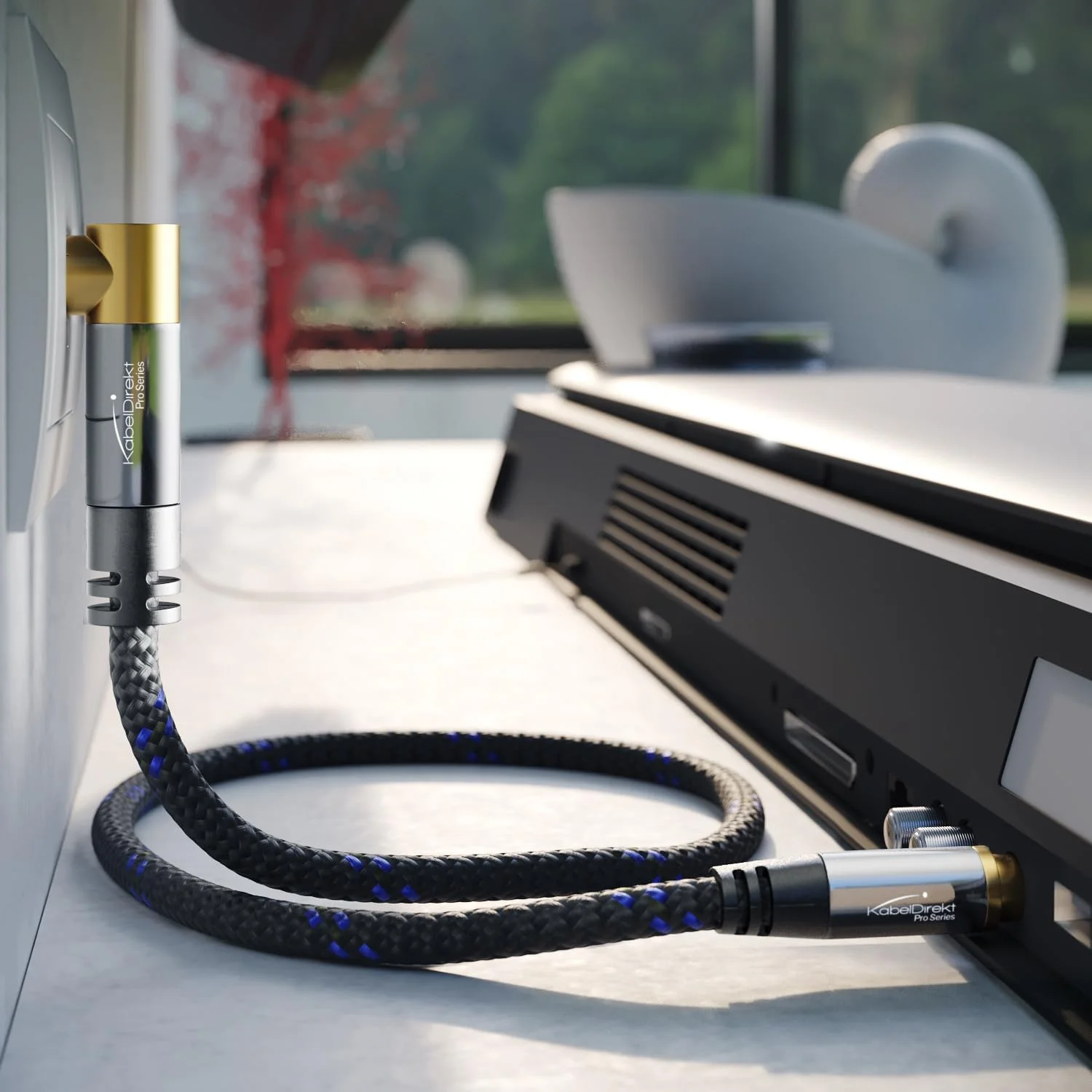 کابل آنتن 4K با روکش نایلونی بافته شده، کابل تلویزیون با کانکتور مستقیم/زاویه دار 90 درجه - 15 متر - پلاگ های فلزی مقاوم در برابر شکست برای تلویزیون دیجیتال و آنالوگ (مادگی مستقیم به نری زاویه دار برای DVB-C، DVB-T، DVB-S) - CableDirect