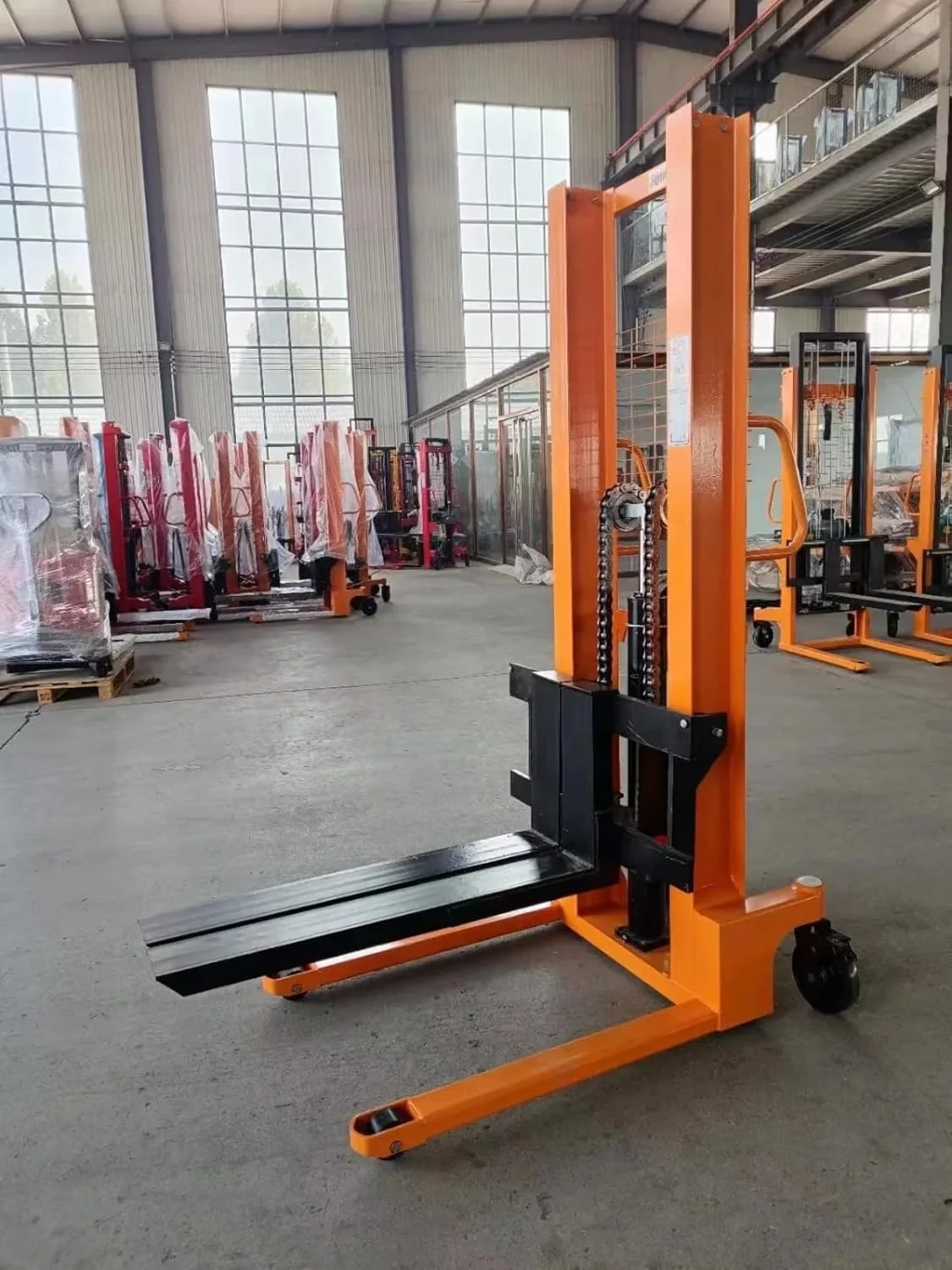 استکر دستی، استکر پالت هیدرولیک سنگین، نارنجی، فولادی، ظرفیت 100-2000 کیلوگرم، سرعت 6-12 متر بر دقیقه، سری PA