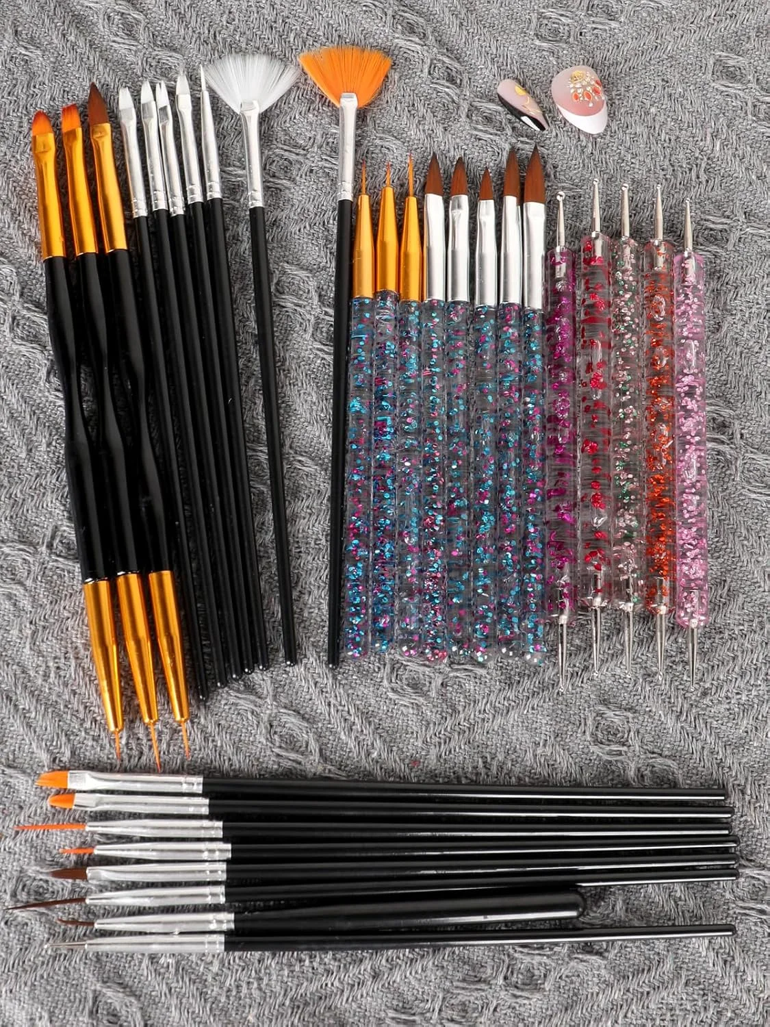 ست ۳۱ عددی قلم طراحی ناخن با قلم نقطه گذاری، خط کش نواری برای استفاده در طراحی لاک ژل