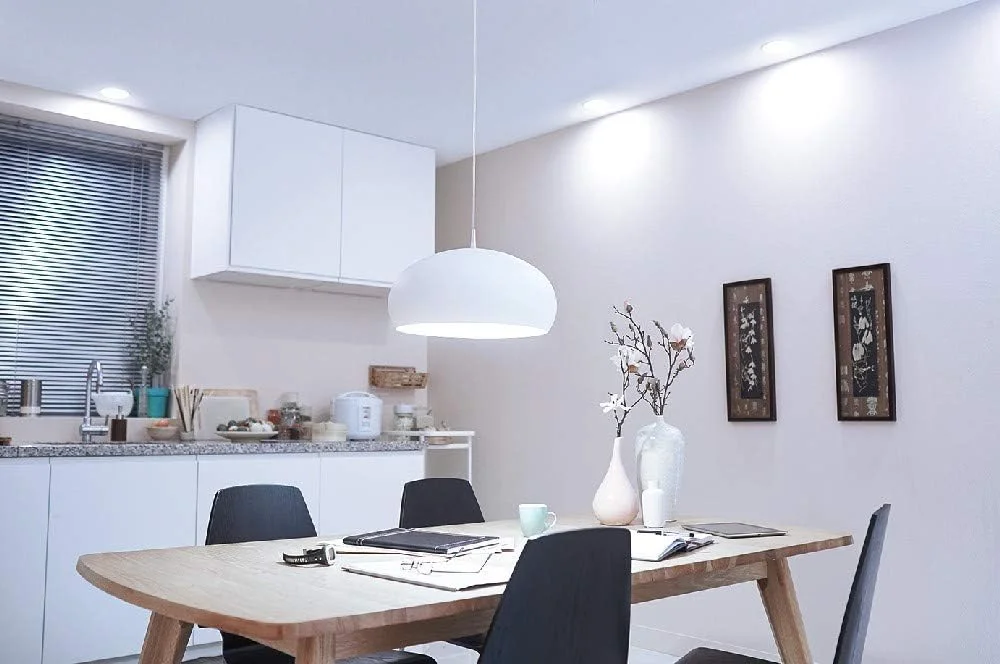 لامپ ال ای دی فیلیپس مدل Reflector Light Spot با پایه GU5.3، توان 7 وات (معادل 50 وات)، نور سفید سرد (4000 کلوین)، غیر قابل تنظیم نور.