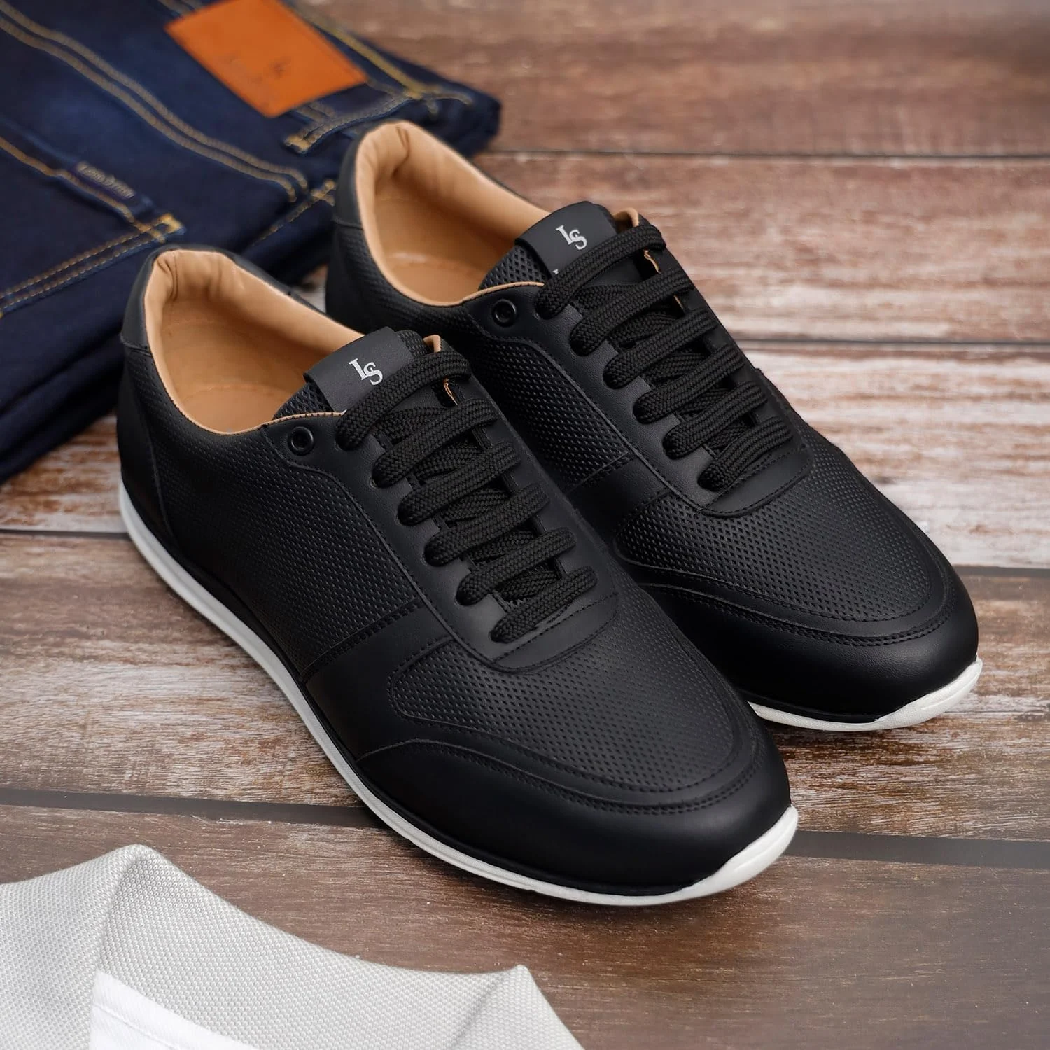 کفش کتانی مردانه LOUIS STITCH مدل Play، مناسب برای استفاده راحت در تمام طول روز (SNK-DE) کفش کتانی مردانه LOUIS STITCH مدل Play، مناسب برای استفاده راحت در تمام طول روز (SNK-DE)