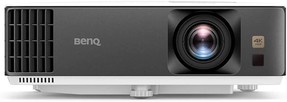 پروژکتور گیمینگ 4K HDR بنکیو مدل TK700 | HDMI 2.0 | پاسخگویی 16 میلی‌ثانیه با جزئیات بصری تاریک بهبود یافته | 3200 لومن | بلندگوی 5 واتی | کیستون 2D | 3D | PS5 Xbox