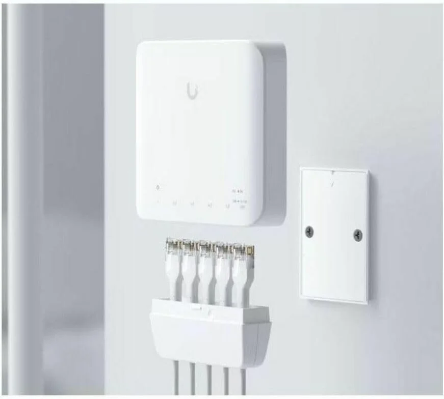 سوییچ مدیریتی لایه 2 گیگابیتی اترنت با قابلیت PoE یوبیکوئیتی UniFi Switch Flex - سفید سوییچ مدیریتی لایه 2 گیگابیتی اترنت با قابلیت PoE یوبیکوئیتی UniFi Switch Flex - سفید