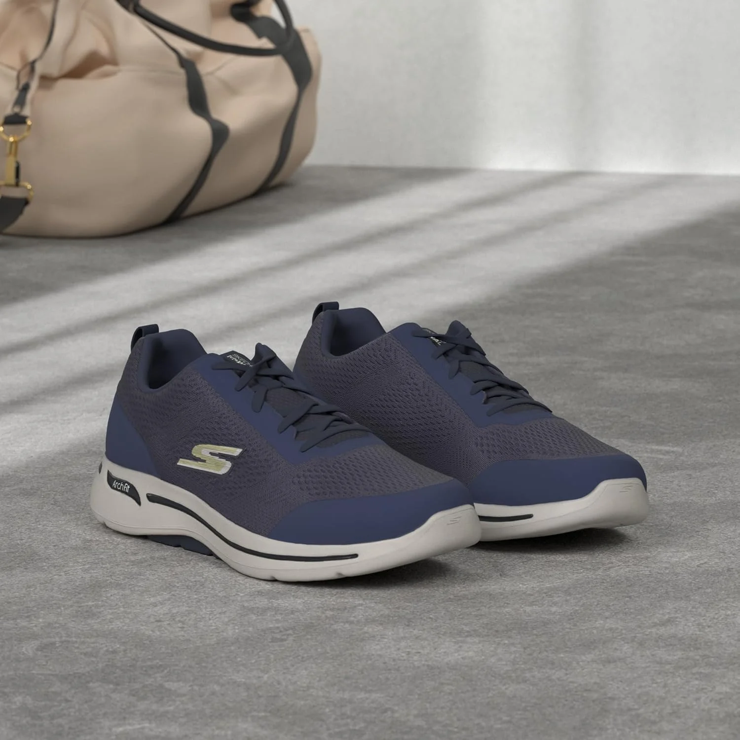 کفش مردانه اسکیچرز مدل گو واک آرچ فیت ایدیلیک